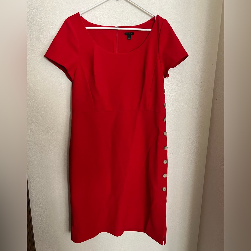 ANN TAYLOR Classic Scoop Neck Dress with‎ Button Detail Red Tan Women's Size 12